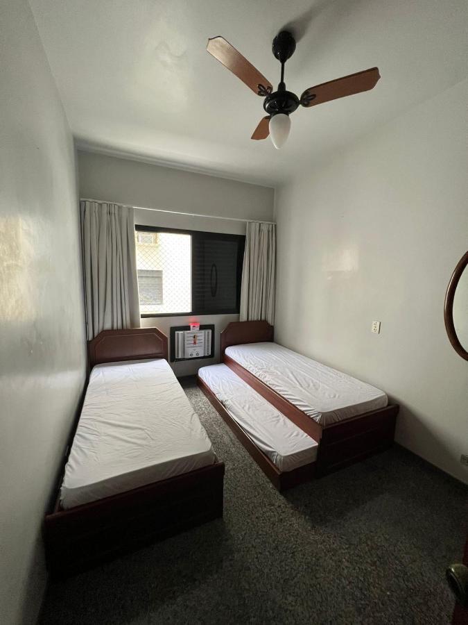 Apartamento No Guaruja Enseada A Beira Mar, Otima Localidade E Com Ar Condicionado Exterior photo